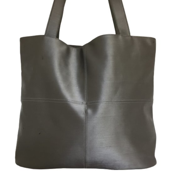 Elizabeth Arden Ladies Grey Handbag - Picture 2 of 14